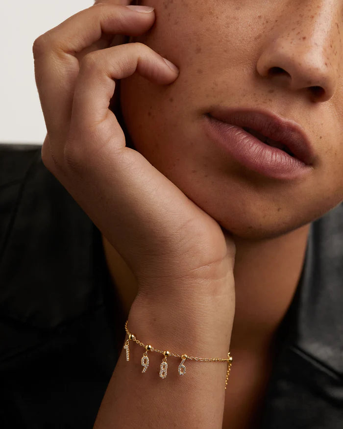 NUMBER CHARM "8"