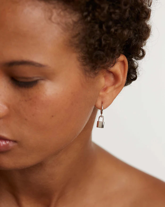 BOND GOLD/SILVER EARRINGS