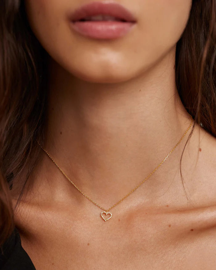 HEART NECKLACE