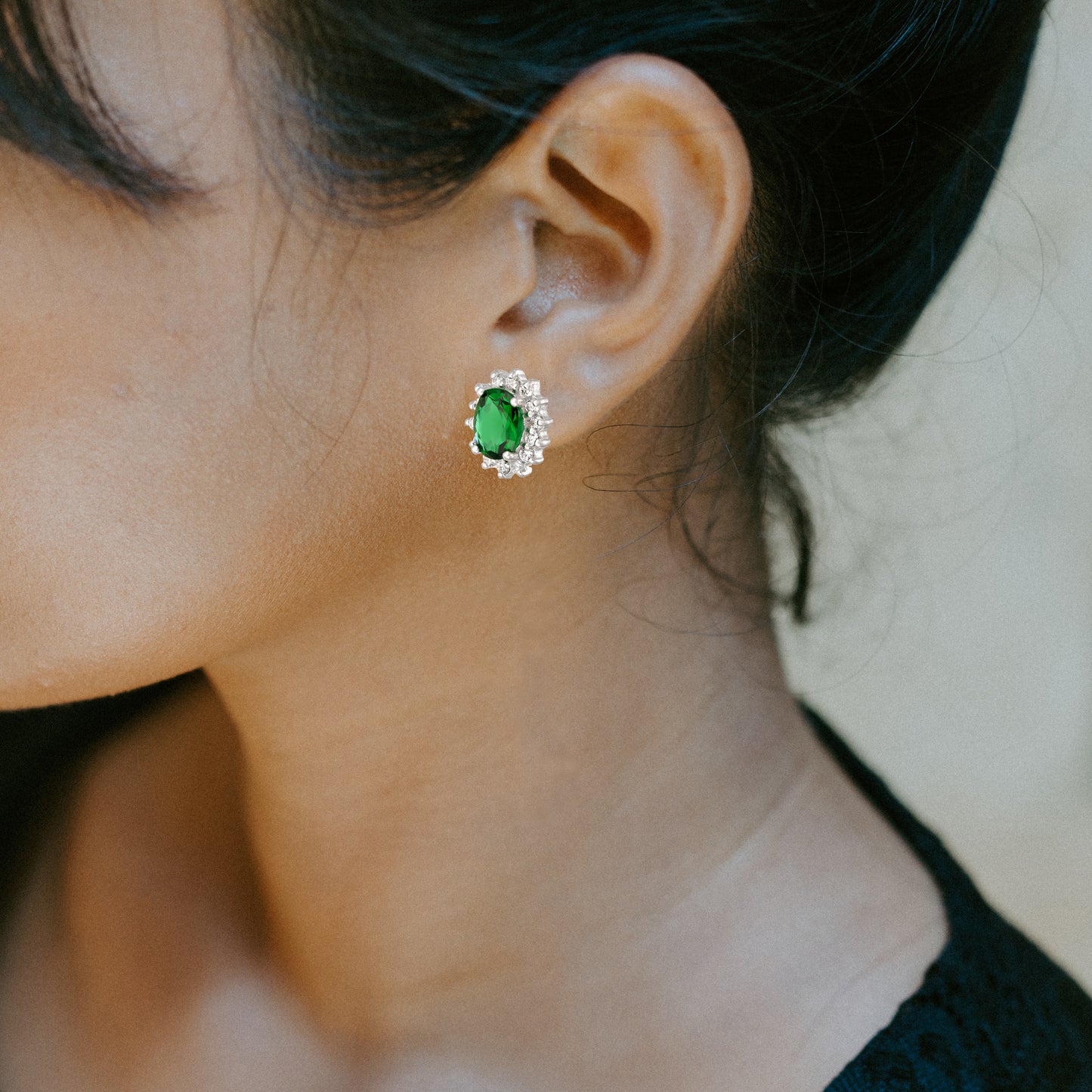 STERLING SILVER EARRING WHITE CZ +CENTER GREEN GLASS